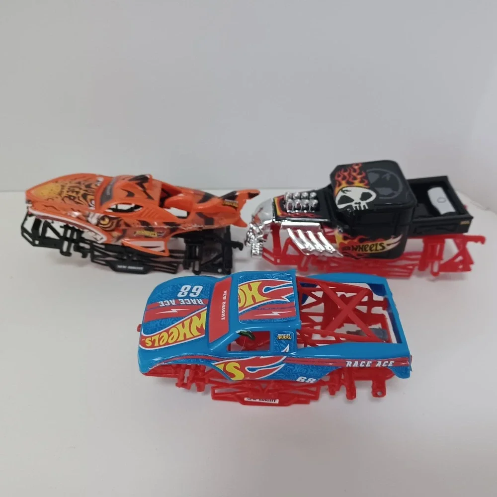 Hot Wheels LOT Monster Trucks‎ 12
